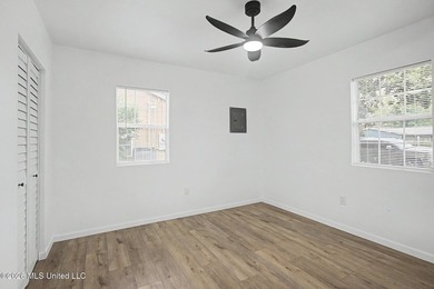 **Motivated Seller!** Welcome to this beautifully upgraded and - photo 9