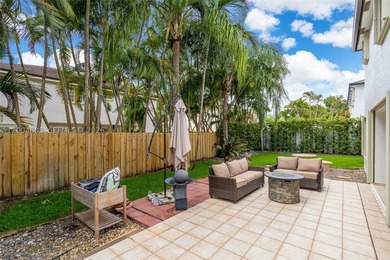 Stunning home in Royal Lakes in Miami Lakes. The home features - photo 37