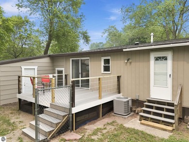 Completely renovated and move-in ready! This beautifully updated - photo 4