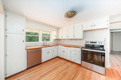 Welcome to the shore. This magical waterfront space is waiting - photo 6