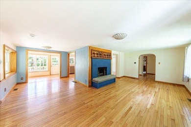 Welcome to the shore. This magical waterfront space is waiting - photo 8