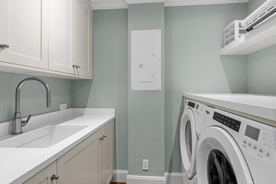 Welcome to this stunning, fully renovated, highly desirable - photo 15