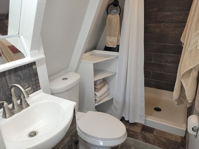 PHOTOS NOT ZOOMED IN! FULL Lake Cascade views! Lovely remodeled - photo 18