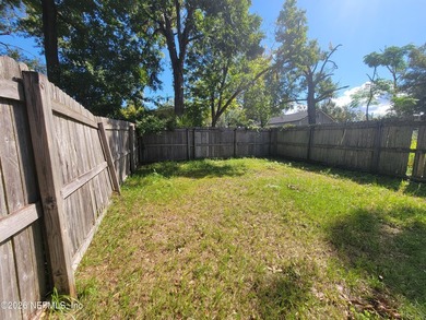 Investor opportunity with an attractive 9.63% cap rate! This - photo 18