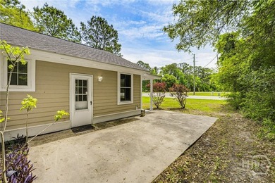 No HOA! Private Lot! Take a look at this newly updated 3-bedroom - photo 21