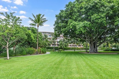 Welcome to this stunning, fully renovated, highly desirable - photo 27