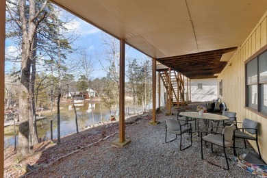 Waterfront living on Lake Pineda with a new roof and AC! This - photo 30