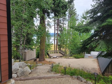 PHOTOS NOT ZOOMED IN! FULL Lake Cascade views! Lovely remodeled - photo 34