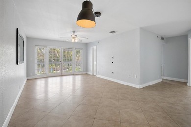 Priced to sell quickly. This East facing condo has a large - photo 2