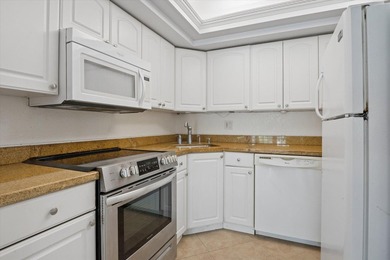 Priced to sell quickly. This East facing condo has a large - photo 6