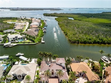 Luxury Waterfront Living in Cape Coral's Exclusive Hermitage - photo 49