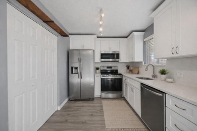 Lake Condo For Sale in West Palm Beach, Florida