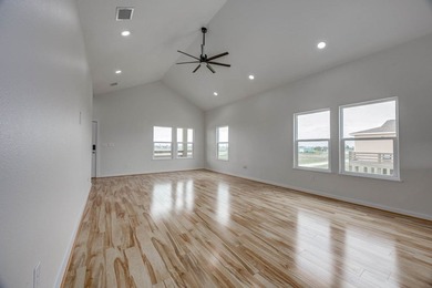 Coastal Luxury Meets Modern Comfort in Holiday Beach - New - photo 8