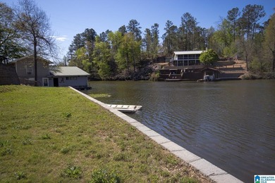 Right on the water!! You can fish from the living room window - photo 2