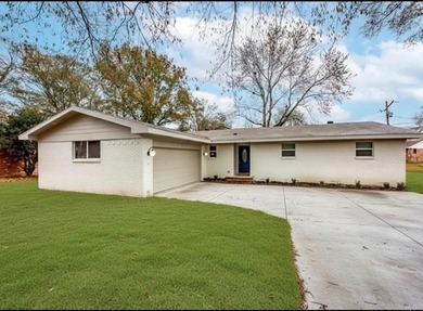 Lake Home For Sale in Sherwood, Arkansas