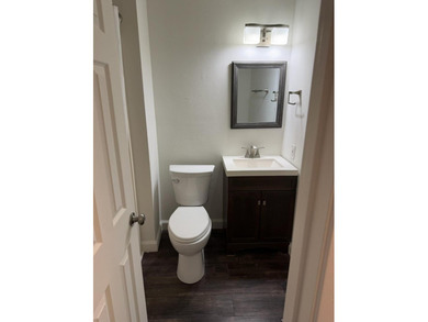 Lowest priced 4-bedroom in Destin with a private pool! Situated - photo 13
