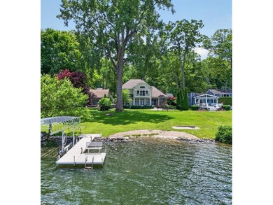 Scott Lake - Oakland County Home Active Under Contract in Waterford Michigan