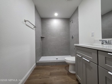 New construction on a spacious 0.50-acre lot with 0.25 acres - photo 8