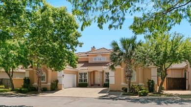 Set within an exclusive gated enclave in Alamo Heights, this - photo 4