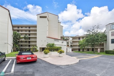 (private lake, pond, creek) Condo For Sale in Pompano Beach Florida