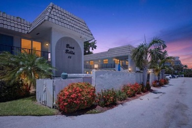 Welcome to this charming 2-bedroom, 2-bathroom condominium in - photo 1