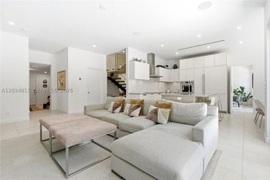 Welcome to this exceptional residence in the prestigious gated - photo 14