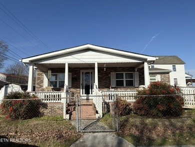 Back on market due to no fault of sellers. Buyer's financing - photo 1