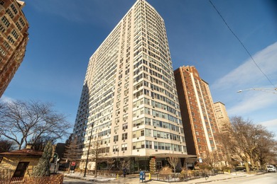Lake Michigan - Cook County Condo For Sale in Chicago Illinois