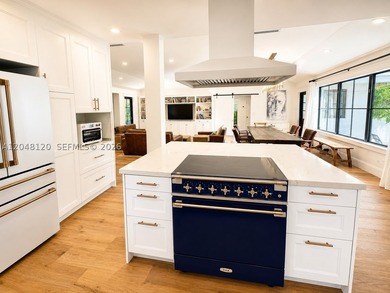 A rare opportunity on prestigious North Bay Road, one of Miami - photo 4