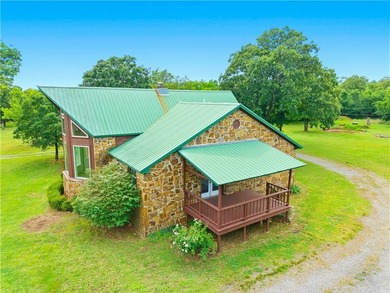 Wake up to beautiful views of Lake Tenkiller from the comfort of - photo 6