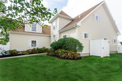 Luxury Coastal Living at Narragansett Bay Club. Step into - photo 14