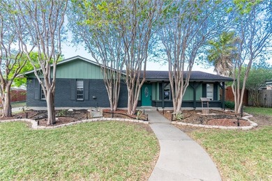 Beautiful 3-bedroom, 2-bath brick home in Portland, Texas - photo 16