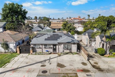Amazing Income Producing Two-on-a-Lot Opportunity + Private Pool - photo 2