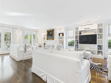 Masterfully reimagined by acclaimed Melissa Parker Interiors - photo 5