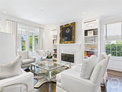 Masterfully reimagined by acclaimed Melissa Parker Interiors - photo 9