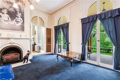 Enter inside one of New York City's most extraordinary - photo 11