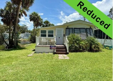 (private lake, pond, creek) Home For Sale in Venice Florida