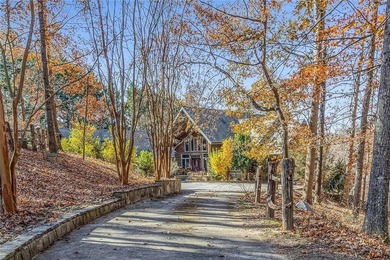 Lake Lanier Home For Sale in Gainesville Georgia