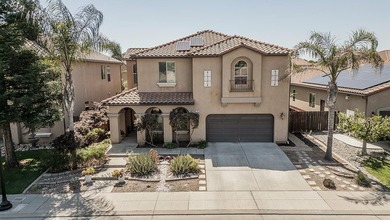 Welcome to this stunning Granville-built Spanish Bay model - photo 1