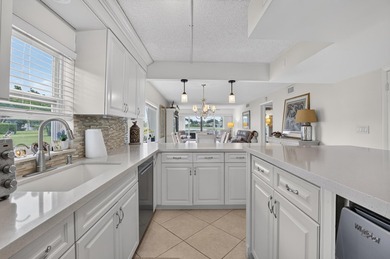 Bright, beautifully renovated ground-floor corner residence just - photo 11