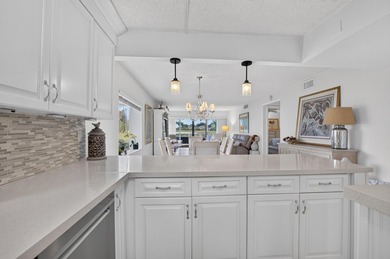 Bright, beautifully renovated ground-floor corner residence just - photo 12