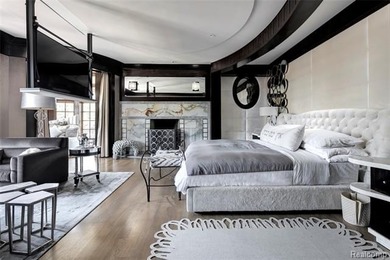 A European-inspired estate of unparalleled scale & artistry - photo 13