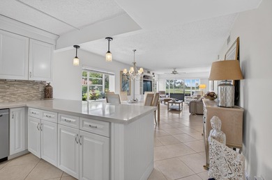 Bright, beautifully renovated ground-floor corner residence just - photo 15