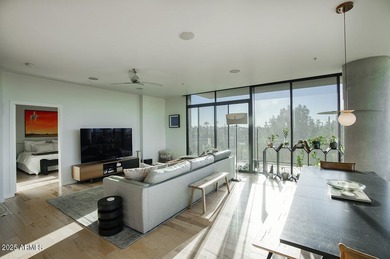 UNICORN ALERT! If you need a swanky pad, welcome home! Portland