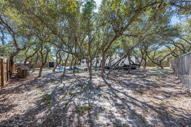 Price Reduction! Charming cottage situated on a spacious double - photo 20