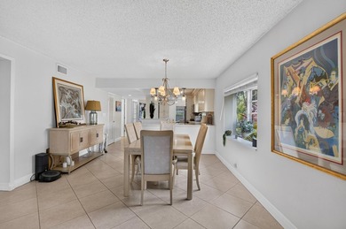 Bright, beautifully renovated ground-floor corner residence just - photo 22