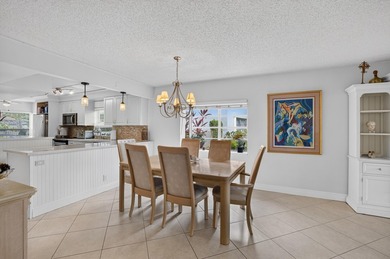 Bright, beautifully renovated ground-floor corner residence just - photo 23