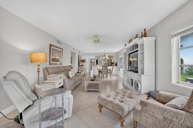 Bright, beautifully renovated ground-floor corner residence just - photo 25