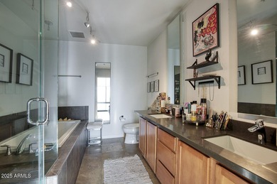 UNICORN ALERT! If you need a swanky pad, welcome home! Portland