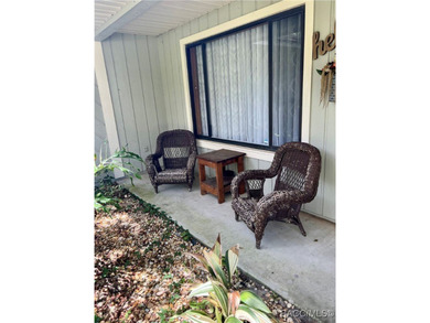 Charming and full of character, this 2-bedroom, 2-bathroom home - photo 2